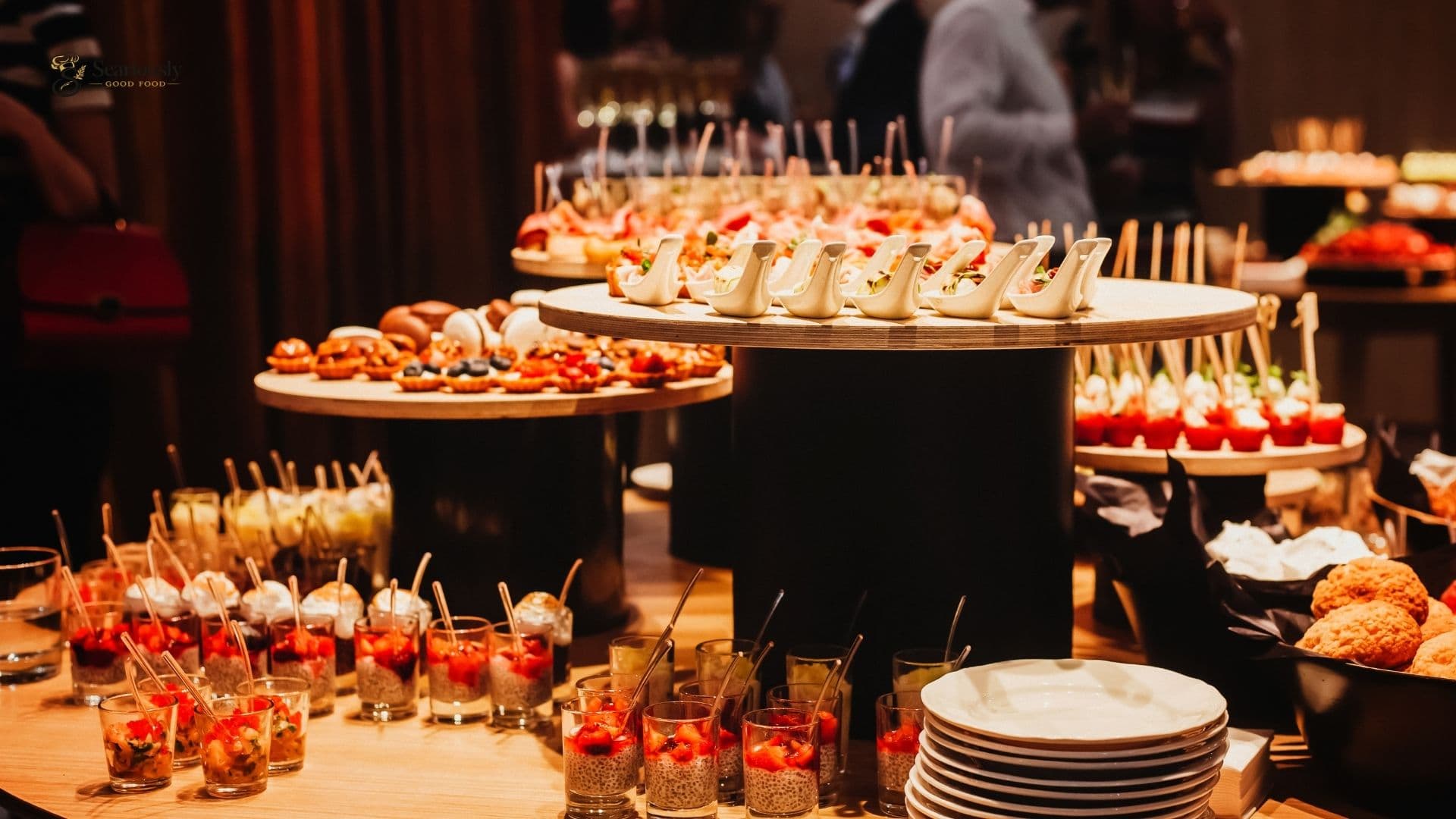 Elegant canape reception